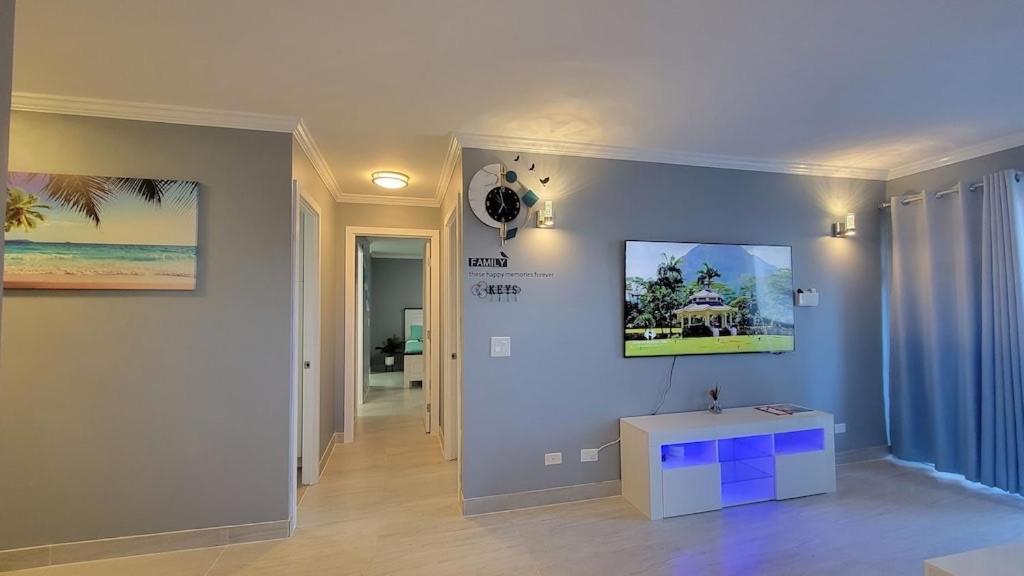 Waikiki Condo 2 Bedrooms 2 Bathrooms With 1 Free Parking Space Honolulu Bagian luar foto
