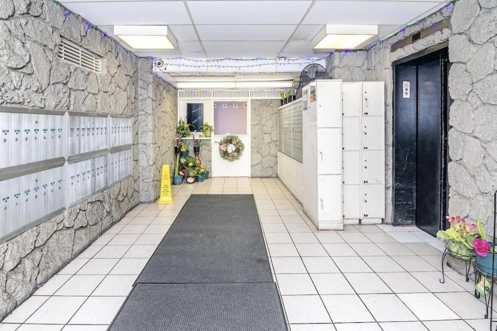 Waikiki Condo 2 Bedrooms 2 Bathrooms With 1 Free Parking Space Honolulu Bagian luar foto