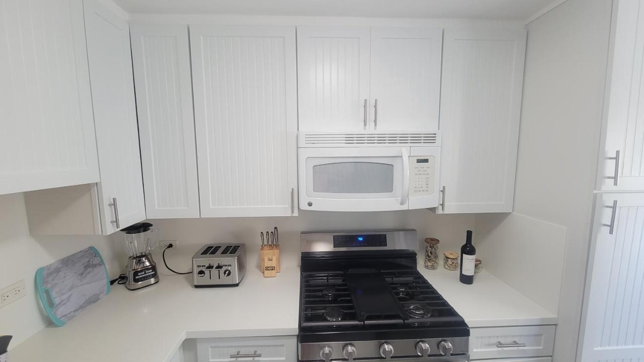 Waikiki Condo 2 Bedrooms 2 Bathrooms With 1 Free Parking Space Honolulu Bagian luar foto